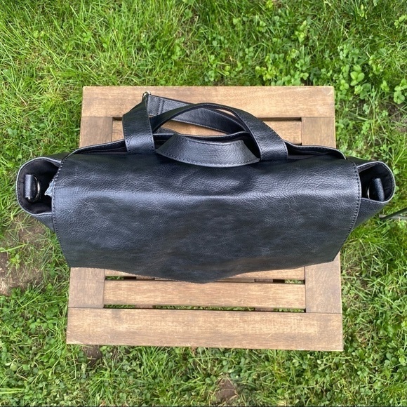 NWOT Thirty-One Black Faux Leather Backpack - Picture 6 of 12